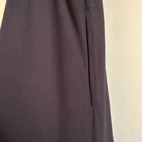 Amazon Essentials Women's Twill Tiered Fit and Flare Dress, Size medium - Picture 11 of 11